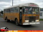 Carrocerias Thomas / Mercedes Benz OF-1115 / Buses Sandoval
